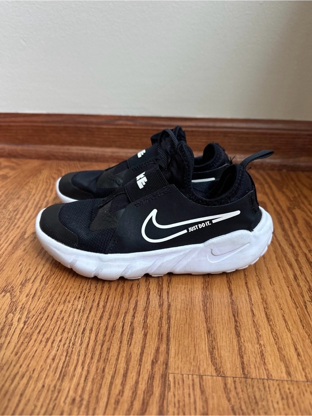 Nike Flexrunner Slip-On Shoes Kids Size 13C Black